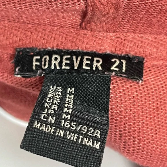 Forever21 - Picture 2 of 3